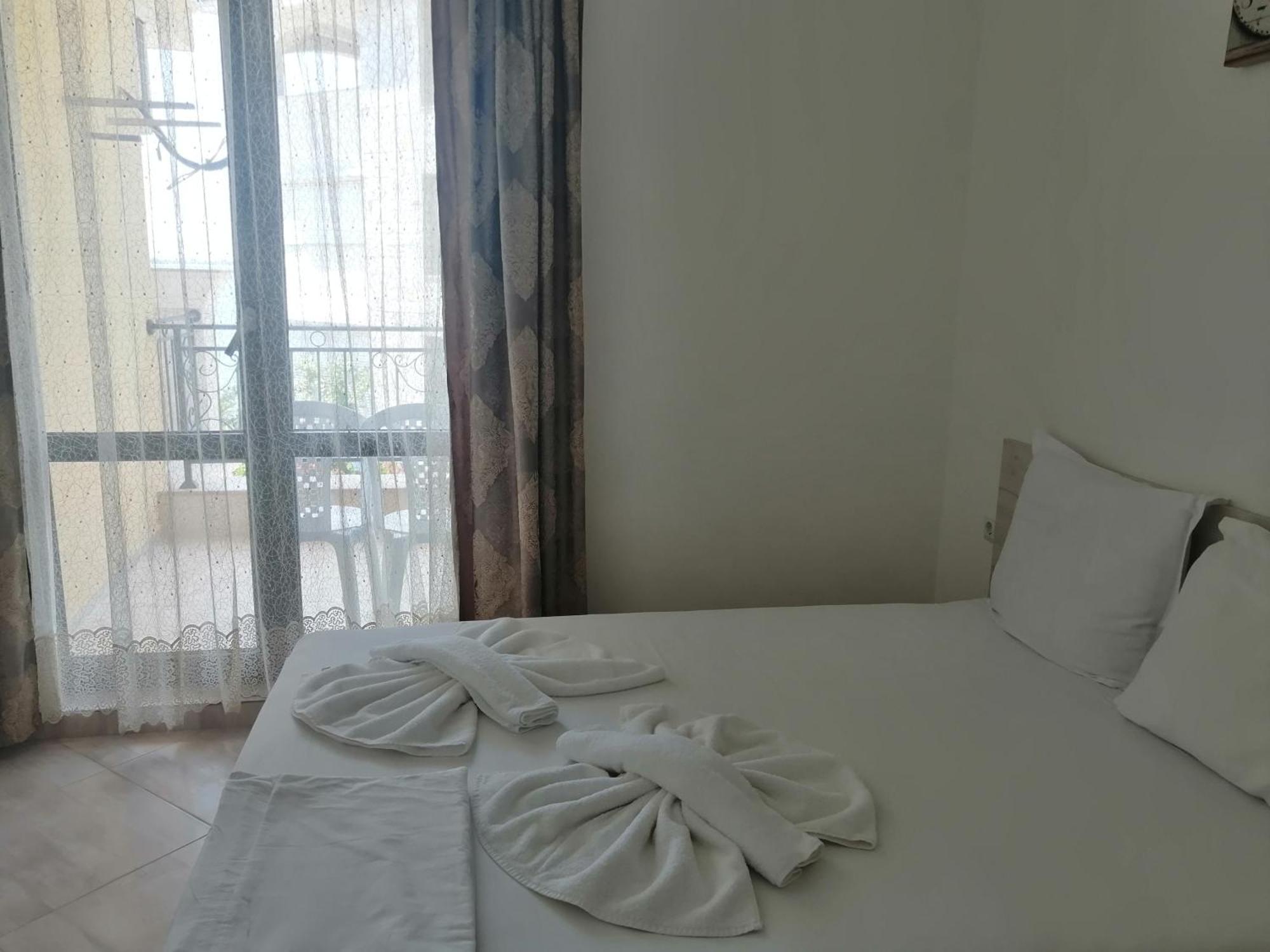 Хоризонт М Apartment Sveti Vlas Exterior foto
